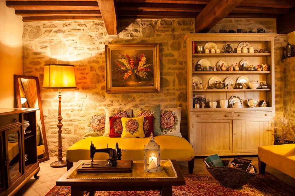 Azienda Agricola Il Pozzo Farm stay Capolona